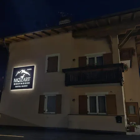 Guest house Garni Mozart Nesthouse