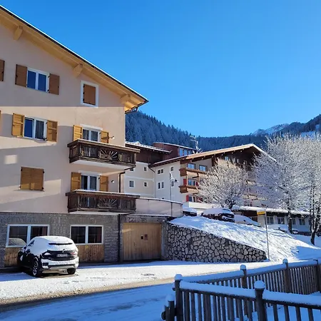 Guest house Garni Mozart Nesthouse Canazei