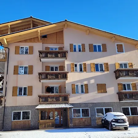 Guest house Garni Mozart Nesthouse Canazei