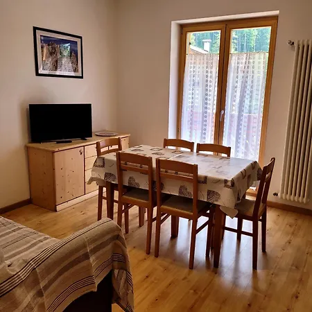 Guest house Garni Mozart Nesthouse Canazei